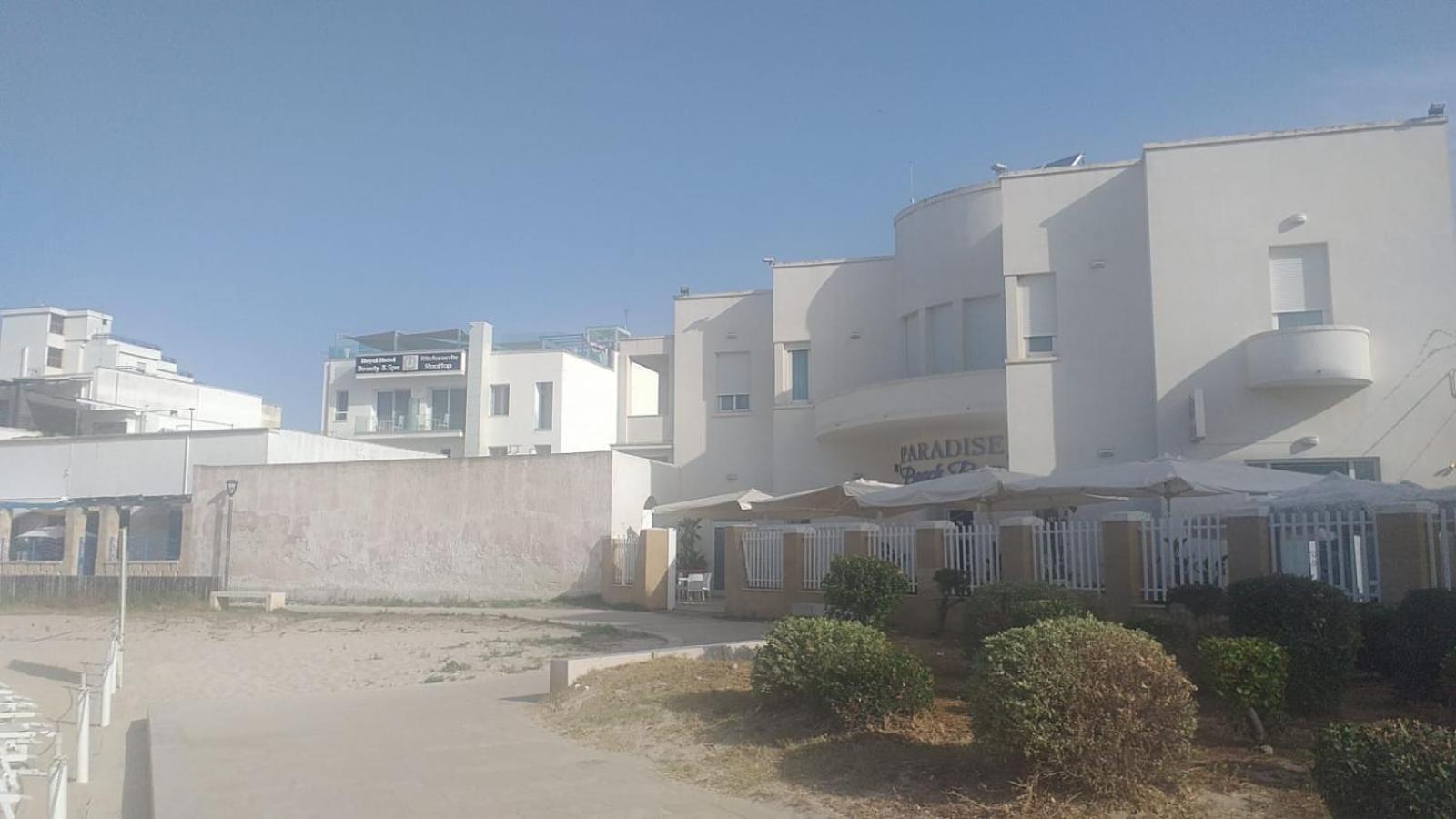 Hotel Paradise Porto Cesareo Buitenkant foto