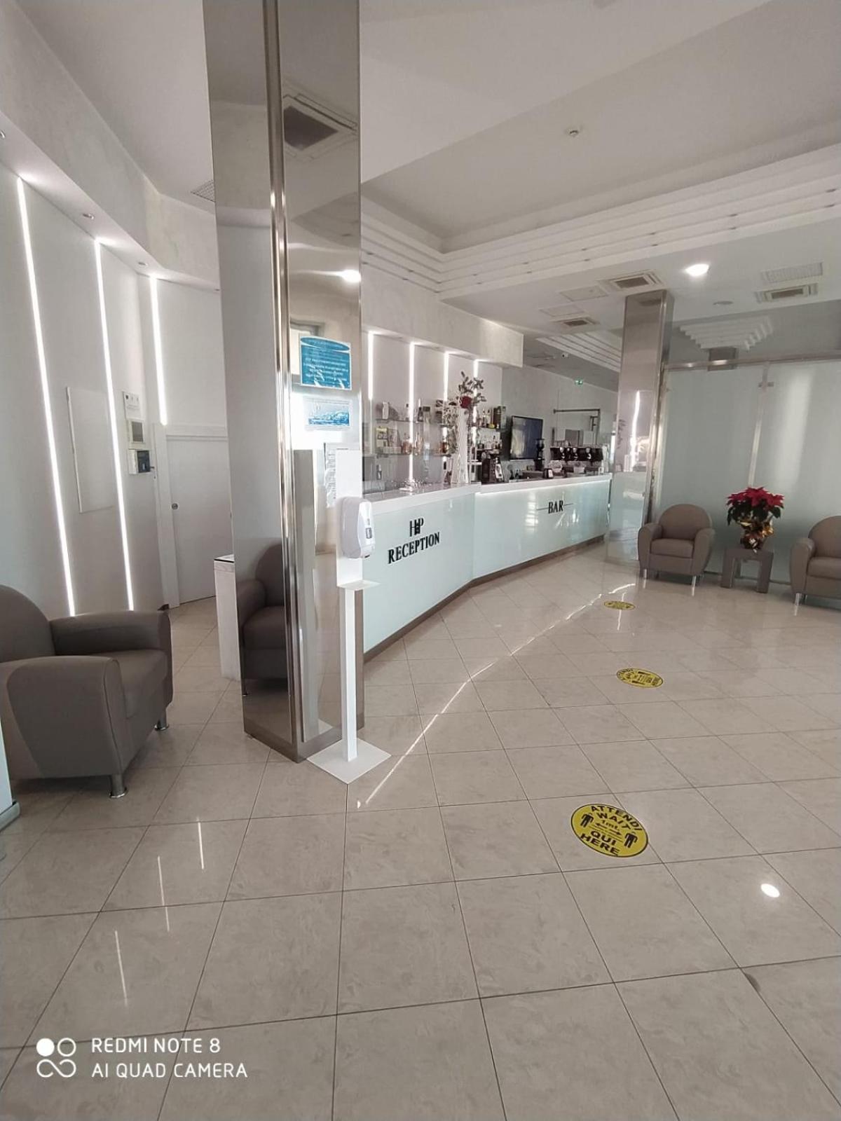 Hotel Paradise Porto Cesareo Buitenkant foto