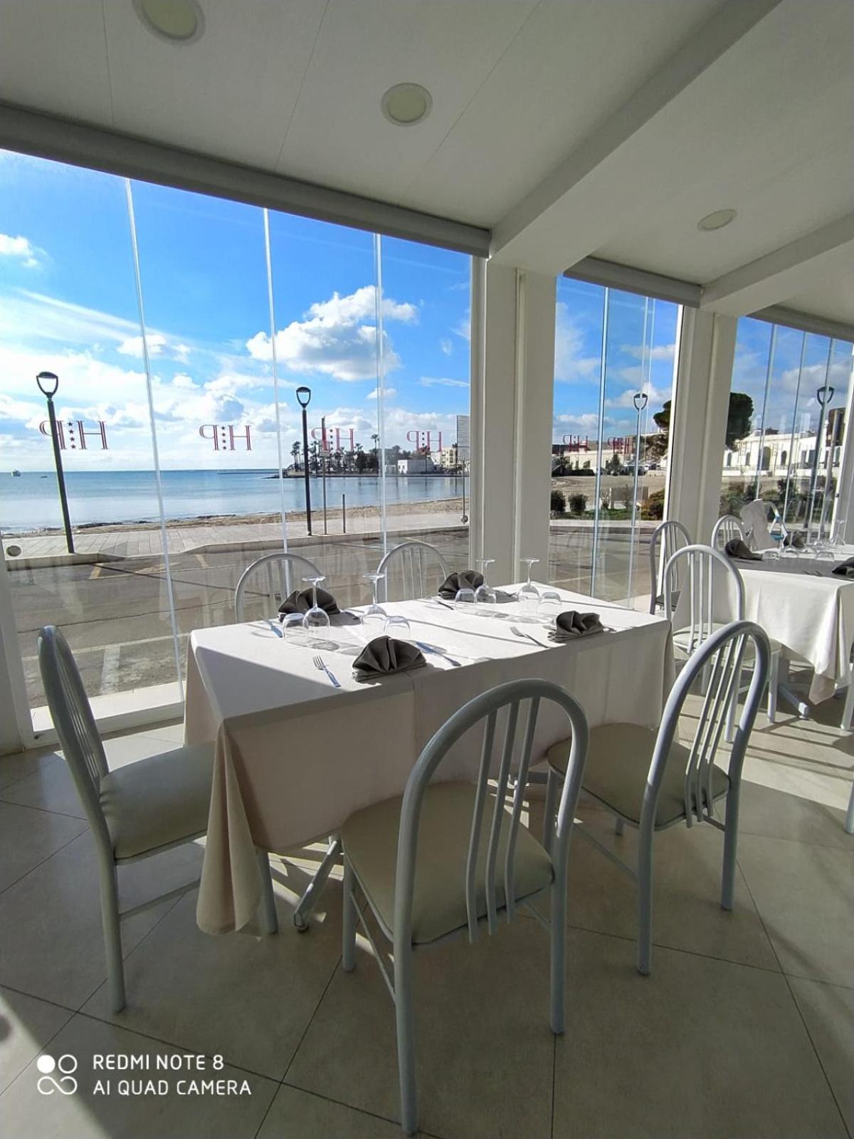 Hotel Paradise Porto Cesareo Buitenkant foto