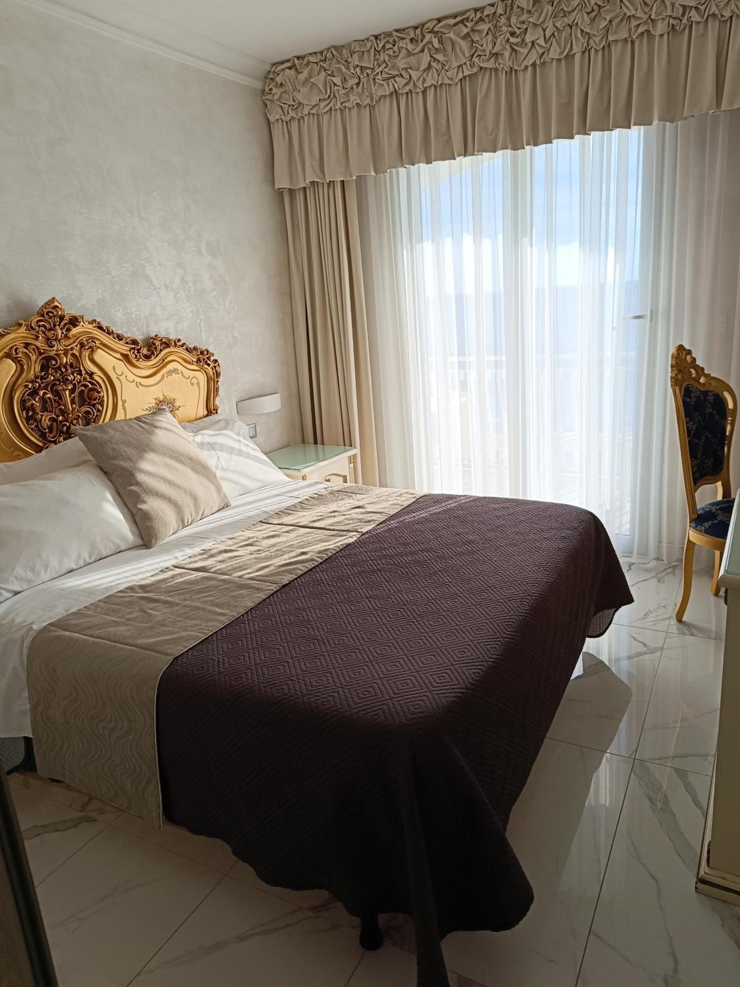 Hotel Paradise Porto Cesareo Buitenkant foto
