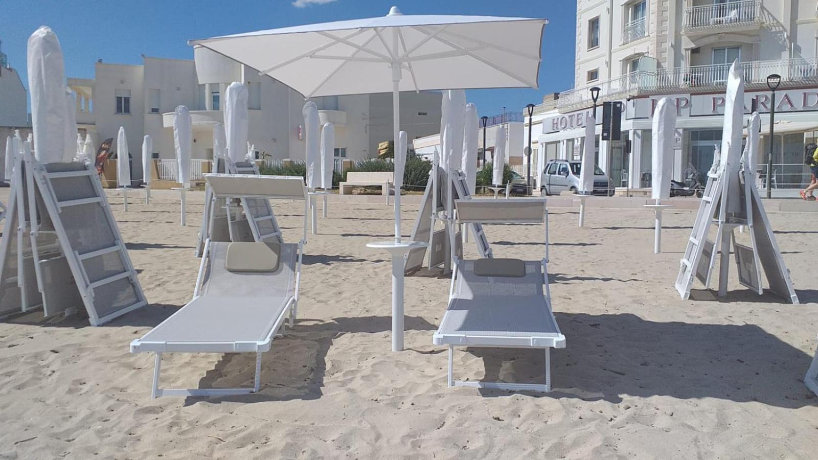 Hotel Paradise Porto Cesareo Buitenkant foto